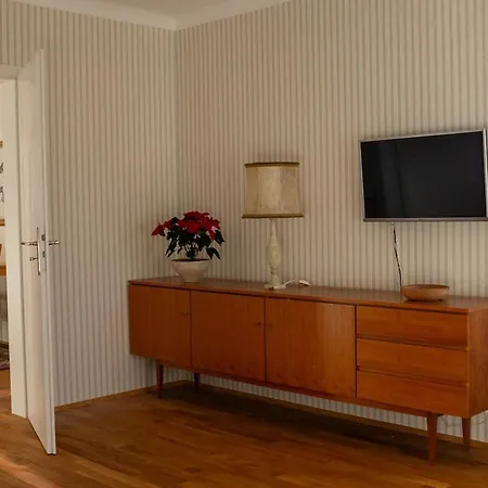 In Alter Apartment